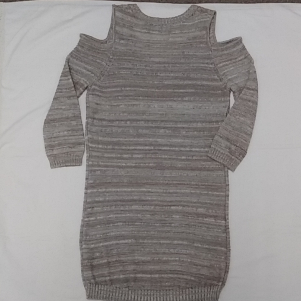 Long Sweater - Picture 2 of 5